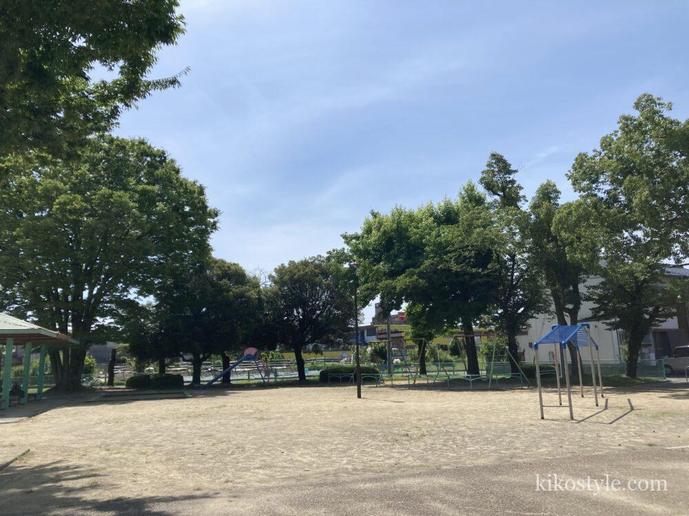 加納公園の遊具広場全体の写真