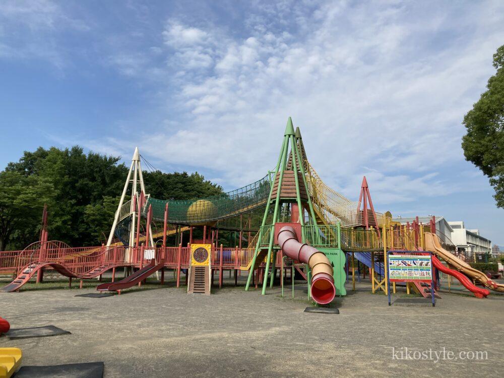 長良公園の大型複合遊具