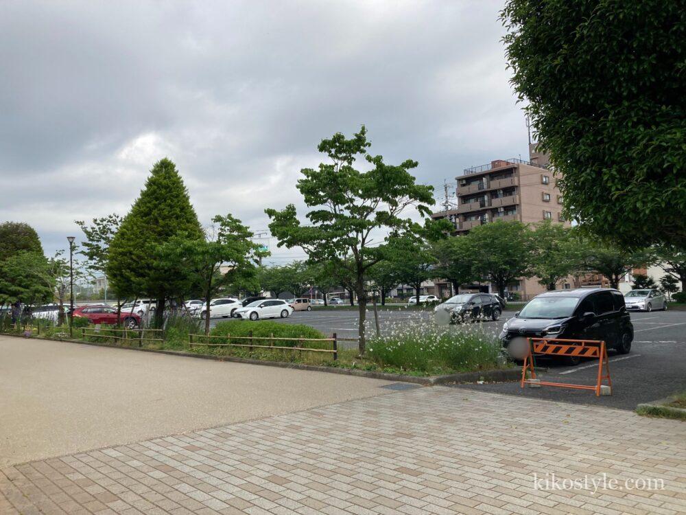 長良公園の第一駐車場